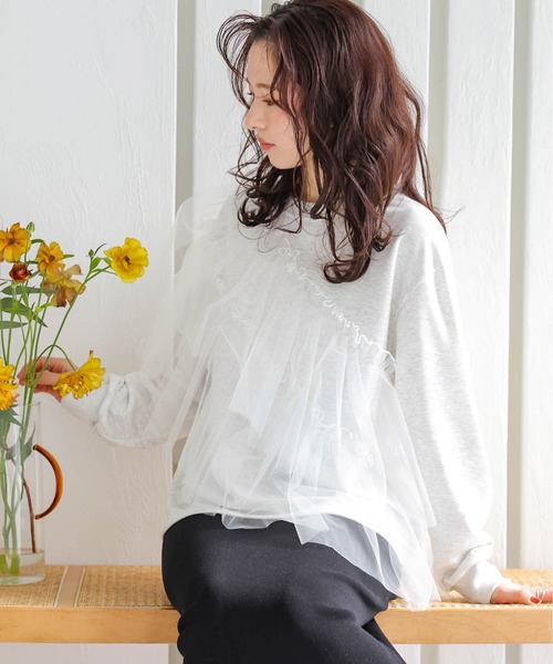 AMELY(エミリー)の「チュールドッキング プルオーバー(スウェット・レディース・オートミール/グレー/ブラック・フリー)」の3枚目の写真