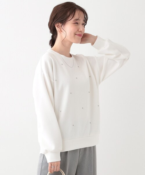 DRESKIP(ドレスキップ)の「【S-LL】もちさら ビジュー付きトップス(Tシャツ/カットソー・レディース・ライトベージュ/オフホワイト/チャコールグレー・04/03/02/01)」の9枚目の写真