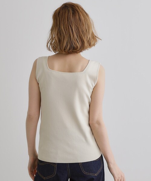 grove（グローブ）の「【ラフにもキレイにも、着回し力◎】2WAYスクエアニットタンク（タンクトップ・レディース・ブラウン系その他/オフホワイト/チャコールグレー・02/03/01/04/05）」の13枚目の写真