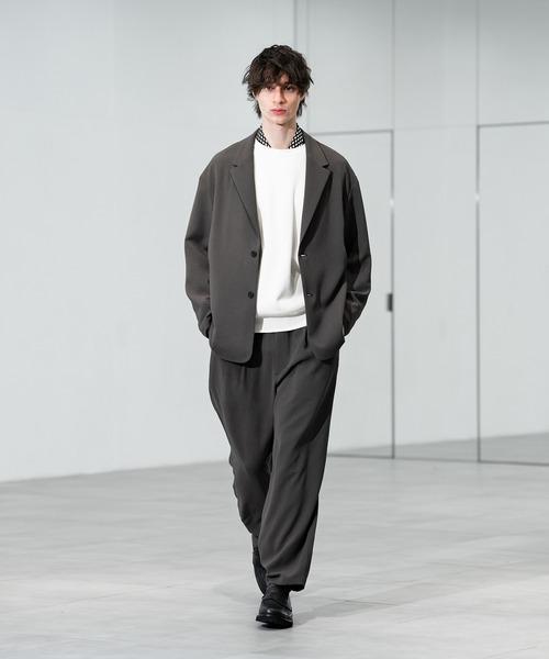 CITY TOKYO（シティトウキョウ）の「Multi-flex ワイドテーパードパンツ（スラックス・メンズ・ダークブラウン/ブラック・1/2）」の2枚目の写真