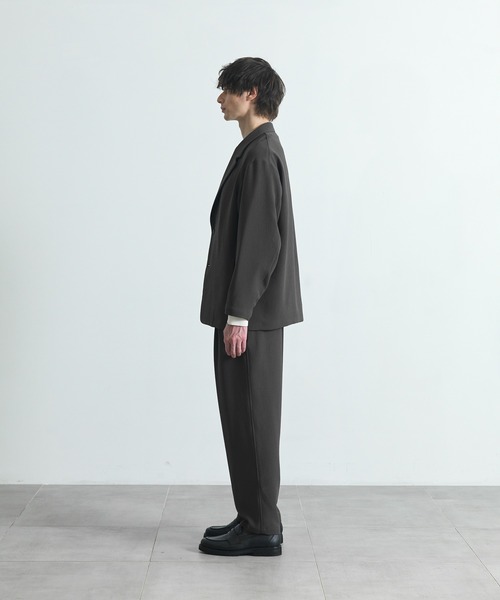 CITY TOKYO（シティトウキョウ）の「Multi-flex ワイドテーパードパンツ（スラックス・メンズ・ダークブラウン/ブラック・1/2）」の4枚目の写真