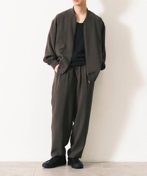 CITY TOKYO（シティトウキョウ）の「Multi-flex ワイドテーパードパンツ（スラックス・メンズ・ダークブラウン/ブラック・1/2）」の15枚目の写真