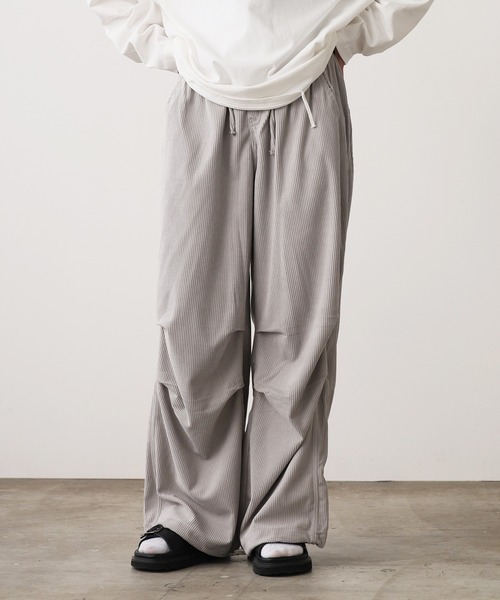 ROOPTOKYO（ループトウキョウ）の「Tuck design sweat pants /タックデザイン スウェットパンツ（その他パンツ・メンズ・ブラック/グレー/ブルー/グリーン/ピンク・M/L）」の4枚目の写真