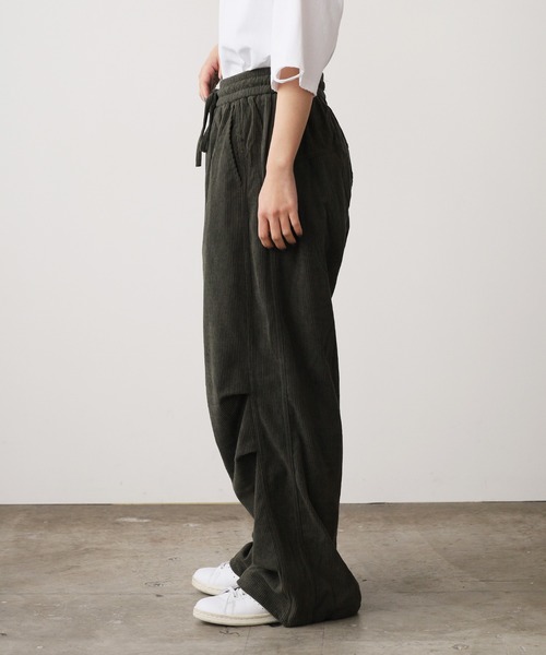 ROOPTOKYO（ループトウキョウ）の「Tuck design sweat pants /タックデザイン スウェットパンツ（その他パンツ・メンズ・ブラック/グレー/ブルー/グリーン/ピンク・M/L）」の16枚目の写真