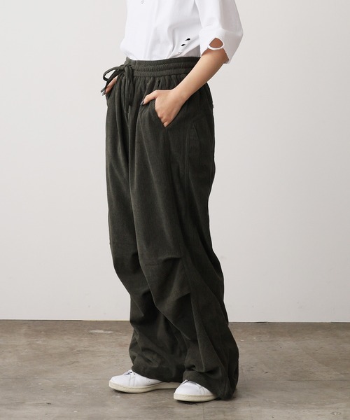 ROOPTOKYO（ループトウキョウ）の「Tuck design sweat pants /タックデザイン スウェットパンツ（その他パンツ・メンズ・ブラック/グレー/ブルー/グリーン/ピンク・M/L）」の15枚目の写真