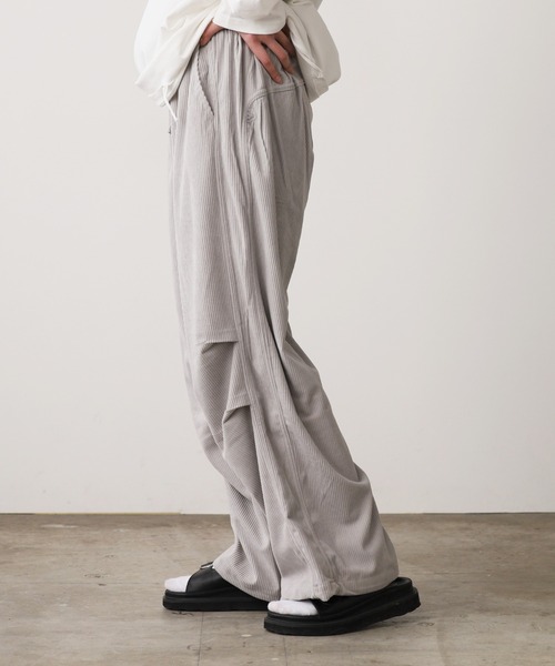 ROOPTOKYO（ループトウキョウ）の「Tuck design sweat pants /タックデザイン スウェットパンツ（その他パンツ・メンズ・ブラック/グレー/ブルー/グリーン/ピンク・M/L）」の12枚目の写真