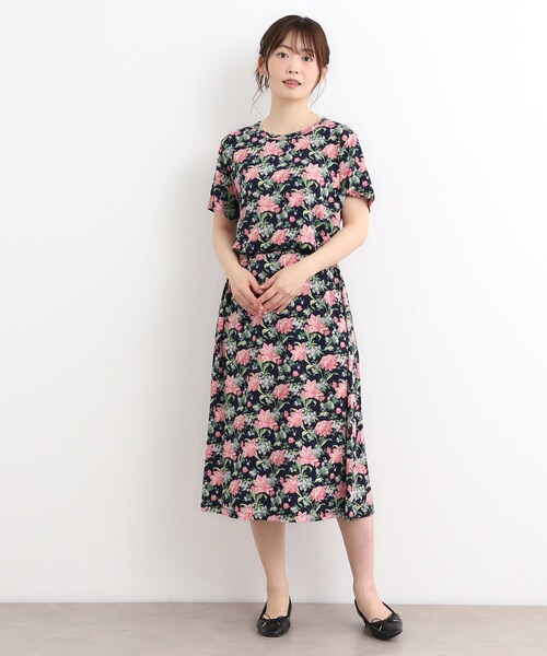 LAURA ASHLEY(ローラアシュレイ)の「【洗える/ジャージ素材/同柄アイテムあり】シャーボーン柄スカート(スカート・レディース・ネイビー系/パープル系5・38/40)」の9枚目の写真