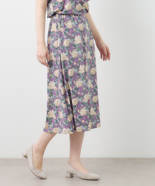 LAURA ASHLEY(ローラアシュレイ)の「【洗える/ジャージ素材/同柄アイテムあり】シャーボーン柄スカート(スカート・レディース・ネイビー系/パープル系5・38/40)」の12枚目の写真