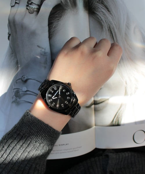 KARL LAGERFELD(カールラガーフェルド)の「「KARL LAGERFELD/カール・ラガーフェルド」ラウンド エッセンシャル - ブラック サンレイ クリスタルストーン ダイヤル ブラック ブレスレット(アナログ腕時計・レディース・ブラック・FREE)」の7枚目の写真