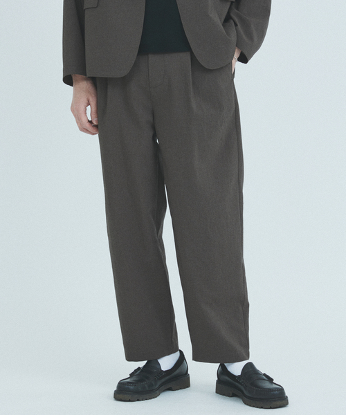 JOURNAL STANDARD（ジャーナルスタンダード）の「”吸水速乾 / 通気性” EVALET ストレッチ 1タックパンツ / セットアップ対応（スラックス・メンズ・ネイビー/ブラック系その他/チョコ・SMALL/MEDIUM/LARGE）」の18枚目の写真