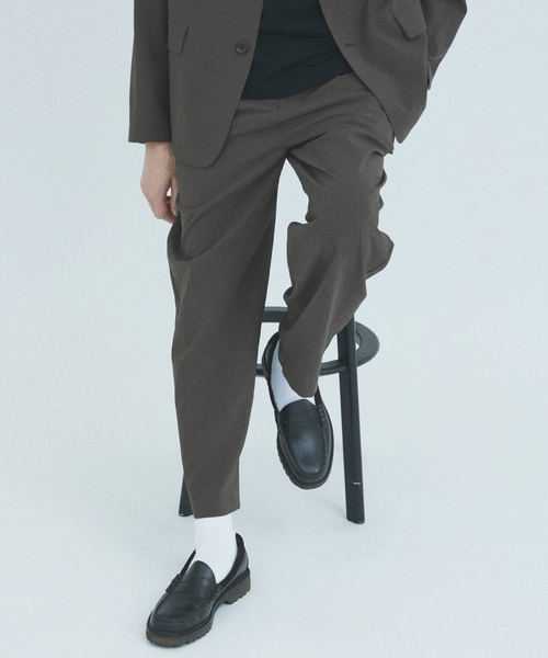 JOURNAL STANDARD（ジャーナルスタンダード）の「”吸水速乾 / 通気性” EVALET ストレッチ 1タックパンツ / セットアップ対応（スラックス・メンズ・ネイビー/ブラック系その他/チョコ・SMALL/MEDIUM/LARGE）」の21枚目の写真