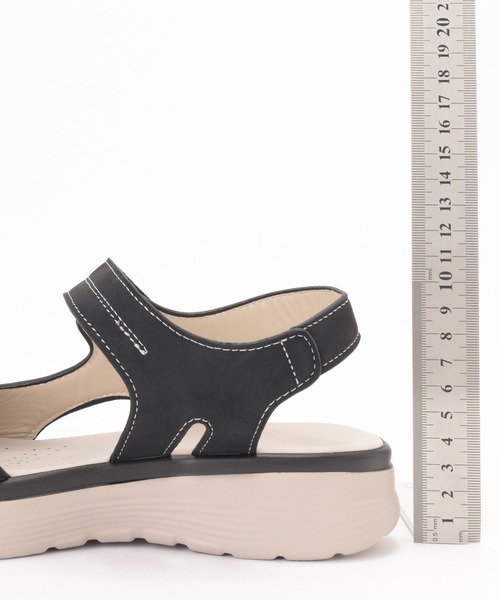 Lace Ladies(レースレディース)の「ダブルベルト ステッチ バックストラップ 厚底 スポーツ サンダル(サンダル・レディース・ネイビー/ベージュ/ブラック・24.5cm/25cm/23.5cm/24cm/23cm)」の14枚目の写真