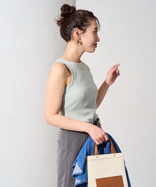 FREAK'S STORE(フリークスストア)の「限定展開 カップ付き ラメ テレコ アメスリ タンク(タンクトップ・レディース・ブルーグリーン/イエロー/ライトベージュ/ブラック/チャコールグレー/オフホワイト・フリ-)」の14枚目の写真