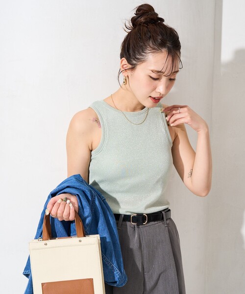 FREAK'S STORE(フリークスストア)の「限定展開 カップ付き ラメ テレコ アメスリ タンク(タンクトップ・レディース・ブルーグリーン/イエロー/ライトベージュ/ブラック/チャコールグレー/オフホワイト・フリ-)」の17枚目の写真