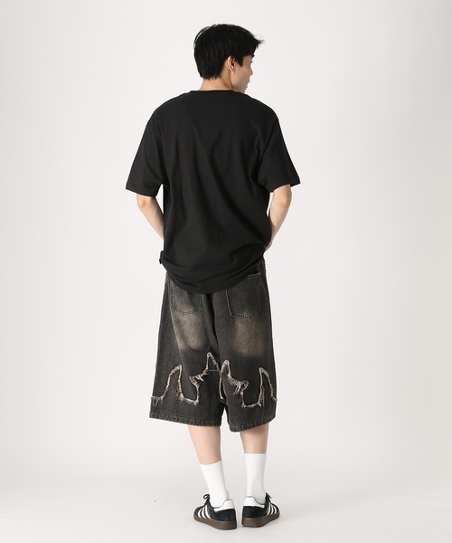 LMCの「【UNISEX】LMC/GOTHIC OVAL TEE(Tシャツ/カットソー・レディース・ホワイト/ブラック/クリーム・MEDIUM/LARGE/SMALL)」の13枚目の写真