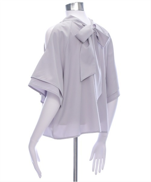 CLEAR BASIC（クリアベーシック）の「オープンショルダーフレアスリーブブラウス[着回し力抜群 大人 フェミニン]≪SS新作≫（シャツ/ブラウス・レディース・グレー/アイボリー/ブルーグレー/ブラック/ボルドー・F）」の18枚目の写真