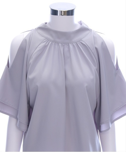 CLEAR BASIC（クリアベーシック）の「オープンショルダーフレアスリーブブラウス[着回し力抜群 大人 フェミニン]≪SS新作≫（シャツ/ブラウス・レディース・グレー/アイボリー/ブルーグレー/ブラック/ボルドー・F）」の9枚目の写真