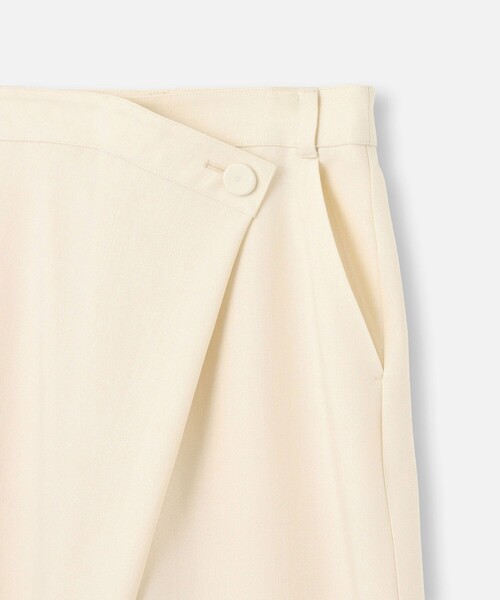 LOULOU WILLOUGHBY（ルルウィルビー）の「【LOULOU WILLOUGHBY】アシメタックワイドパンツ（その他パンツ・レディース・アイボリー/ブラック・2/1）」の4枚目の写真