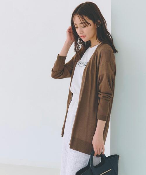 grove(グローブ)の「【接触冷感/UVカットetc】夏に嬉しい機能付き!ベーシックロングカーディガン(カーディガン/ボレロ・レディース・ナチュラル/ブラック/ダークブラウン/ライトグレー/オフホワイト・01/02/03/04/05)」の4枚目の写真