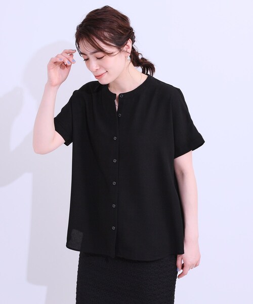 SHOO・LA・RUE（シューラルー）の「【洗える/プチプラ】大人の抜け感をプラスする バンドカラーシャツ（シャツ/ブラウス・レディース・ブラウン系/ブラック/ライトグレー/ブルーグリーン・04/01/02/03）」の9枚目の写真