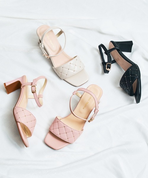 ORiental TRaffic（オリエンタルトラフィック）の「キルティング×スタッズヒールサンダル/51229（サンダル・レディース・ブラック/ピンク/ホワイト・S/M/L/LL）」の4枚目の写真