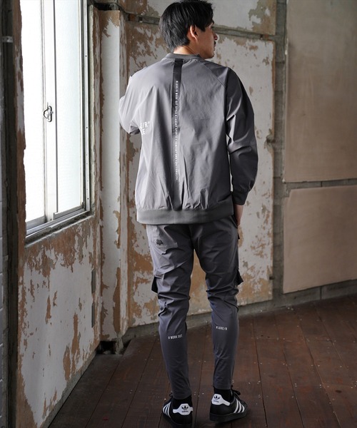 LUXE/R GOLF(ラグジュ ゴルフ)の「(RM)【LUXE/R GOLF】ストレッチ クロス メッシュ 切り替え プルオーバー シャツ(スウェット・メンズ・チャコールグレー/ブラック/ベージュ・L/XL/M)」の19枚目の写真