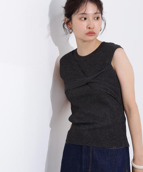 N.（N. Natural Beauty Basic）（エヌエヌナチュラルビューティーベーシック）の「フロントツイストリブニット（ニット/セーター・レディース・チャコールグレー/ライトイエロー/ベージュ・MEDIUM）」の2枚目の写真