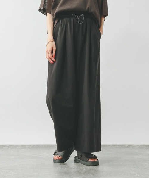 GLOBAL WORK(グローバルワーク)の「遮熱撥水/イージーパンツ/494088(その他パンツ・レディース・ブラック/ベージュ/ブラウン・MEDIUM/LARGE)」の14枚目の写真