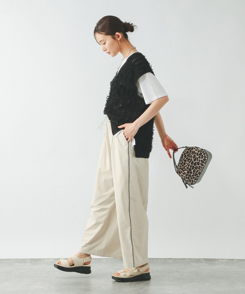 GLOBAL WORK(グローバルワーク)の「遮熱撥水/イージーパンツ/494088(その他パンツ・レディース・ブラック/ベージュ/ブラウン・MEDIUM/LARGE)」の20枚目の写真