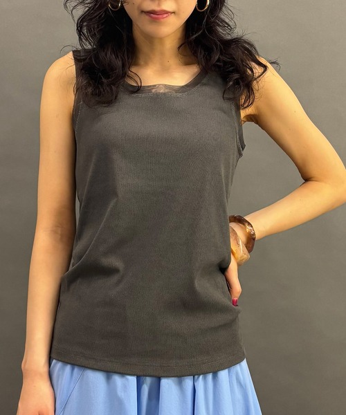NICOLE white（ニコルホワイト）の「チュール付きタンクトップ（タンクトップ・レディース・チャコール/ネイビー/オフホワイト/グレー・FREE）」の4枚目の写真
