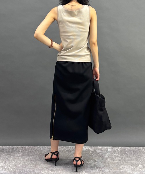 NICOLE white（ニコルホワイト）の「チュール付きタンクトップ（タンクトップ・レディース・チャコール/ネイビー/オフホワイト/グレー・FREE）」の7枚目の写真