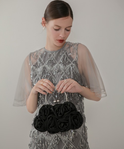 Leja（レジャ）の「【LEJA】サテンローズバッグ結婚式 パーティー 成人式 二次会 同窓会 お呼ばれ オケージョン 20代 30代（ハンドバッグ・レディース・ブラック・FREE）」の6枚目の写真