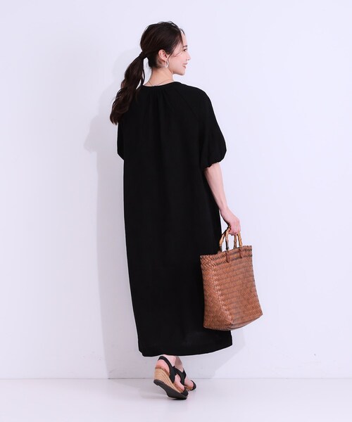 SHOO・LA・RUE（シューラルー）の「【S-LL/綿100%】上品さ漂う フラワージャカード 5分袖ワンピース（ワンピース・レディース・ブルー/ホワイト/ブラック・03/02/01/04）」の7枚目の写真