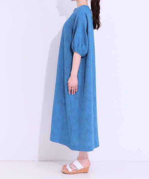 SHOO・LA・RUE（シューラルー）の「【S-LL/綿100%】上品さ漂う フラワージャカード 5分袖ワンピース（ワンピース・レディース・ブルー/ホワイト/ブラック・03/02/01/04）」の18枚目の写真