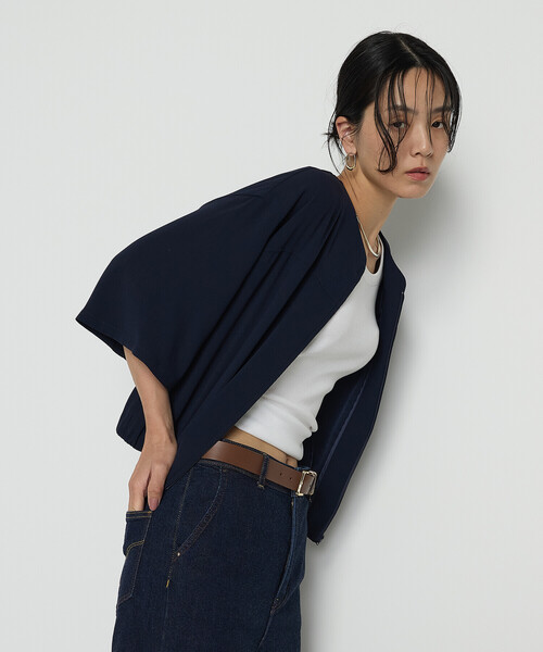 K.T KIYOKO TAKASE（キヨコタカセ）の「バックサテンジョーゼット ハーフスリーブブルゾン（ブルゾン・レディース・ネイビー/ダークグレー・FREE）」の6枚目の写真