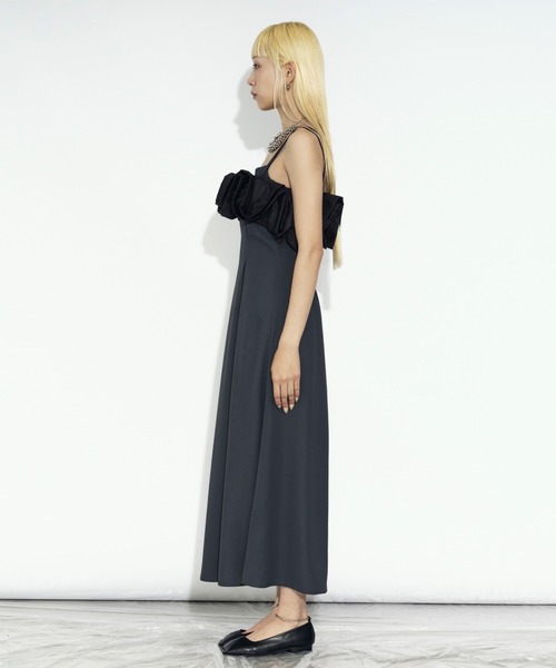 Ezick（エジック）の「2P frill bustier タックキャミドレス（ワンピース・レディース・グレー/ブラック・FREE）」の8枚目の写真