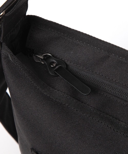 GLOBAL WORK(グローバルワーク)の「キャンバスメッセンジャー/キッズ/576713(ショルダーバッグ・キッズ・オフホワイト/ブラック・FREE)」の15枚目の写真