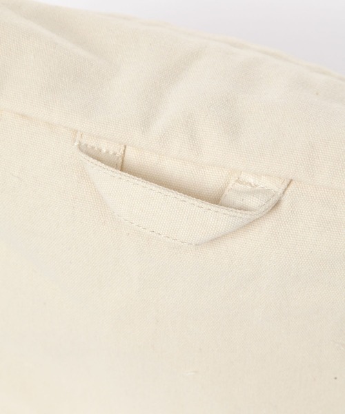 GLOBAL WORK(グローバルワーク)の「キャンバスメッセンジャー/キッズ/576713(ショルダーバッグ・キッズ・オフホワイト/ブラック・FREE)」の19枚目の写真