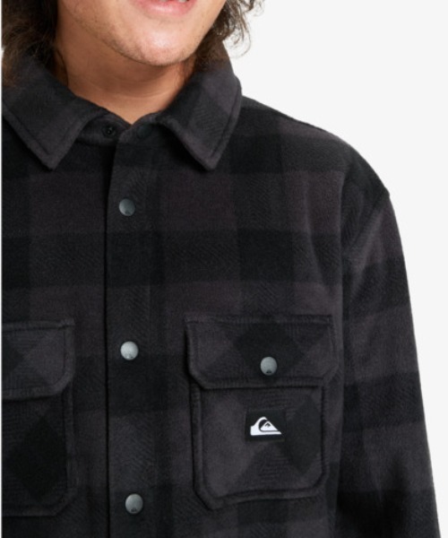Quiksilver(クイックシルバー)の「BERING STRAIT CHECK /クイックシルバーチェック柄フリース長袖シャツ(シャツ/ブラウス・メンズ・ブラック/ベージュ/ブルー・LARGE/X-LARGE/MEDIUM)」の8枚目の写真