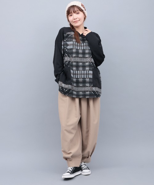 チチカカ（チチカカ）の「ジャガードコンビジップカーディガン（カーディガン/ボレロ・レディース・ベージュ/グリーン/ブラック・FREE）」の4枚目の写真