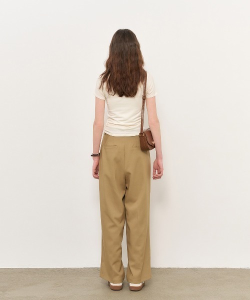 GENERAL IDEA(ジェネラルアイデア)の「GENERAL IDEA/ジェネラルアイディア crew neck shirring half TEE Tシャツ(Tシャツ/カットソー・レディース・ブラック/アイボリー/ブルー・S/M/L)」の12枚目の写真