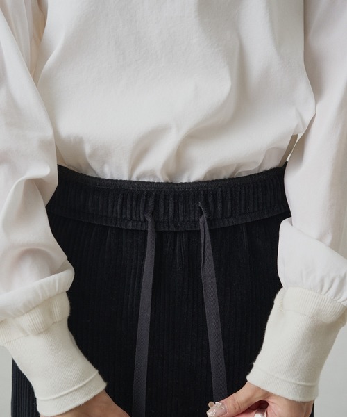 PUAL CE CIN(ピュアルセシン)の「ストレッチコールスカート(スカート・レディース・ブラウン/グレー/アイボリー/ブラック/カーキ・SMALL/MEDIUM)」の19枚目の写真