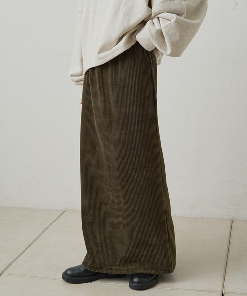 PUAL CE CIN(ピュアルセシン)の「ストレッチコールスカート(スカート・レディース・ブラウン/グレー/アイボリー/ブラック/カーキ・SMALL/MEDIUM)」の10枚目の写真