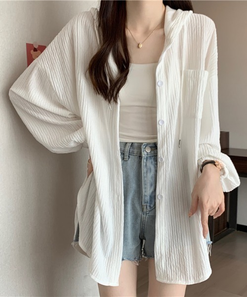 cammie(キャミー)の「フード付きレース前あきトップス(Tシャツ/カットソー・レディース・ホワイト/ブラック・LARGE/MEDIUM)」の3枚目の写真