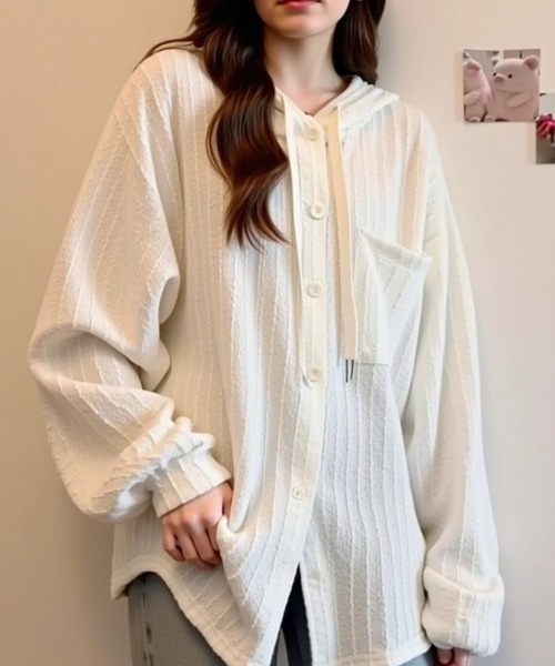 cammie(キャミー)の「フード付きレース前あきトップス(Tシャツ/カットソー・レディース・ホワイト/ブラック・LARGE/MEDIUM)」の6枚目の写真