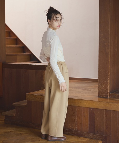 OLUN(オルン)の「Sheer mellow inner tops / シアーメロウインナートップス(Tシャツ/カットソー・レディース・ダークブラウン/テラコッタ/グリーン/ベージュ/アイボリー・FREE)」の8枚目の写真