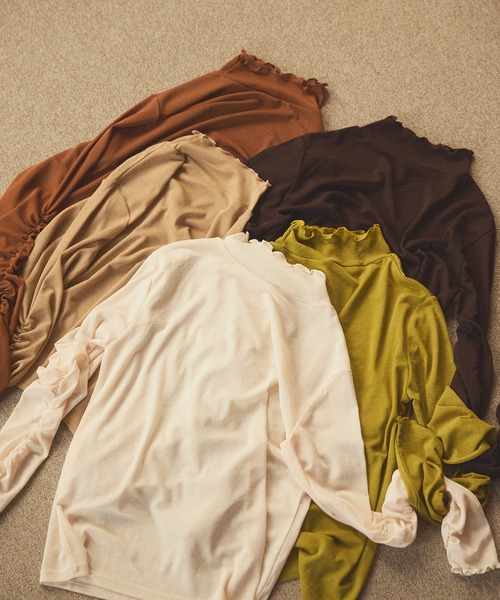 OLUN(オルン)の「Sheer mellow inner tops / シアーメロウインナートップス(Tシャツ/カットソー・レディース・ダークブラウン/テラコッタ/グリーン/ベージュ/アイボリー・FREE)」の6枚目の写真