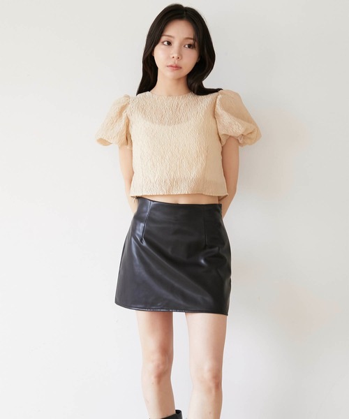 Luan(ルアン)の「【Luan】JACQUARD PUFF BLOUSE/ジャガードパフブラウス(シャツ/ブラウス・レディース・ブラック/ベージュ・FREE)」の4枚目の写真