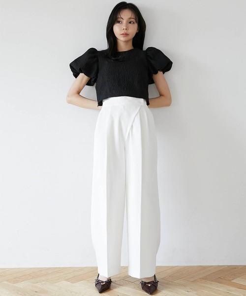 Luan(ルアン)の「【Luan】JACQUARD PUFF BLOUSE/ジャガードパフブラウス(シャツ/ブラウス・レディース・ブラック/ベージュ・FREE)」の7枚目の写真