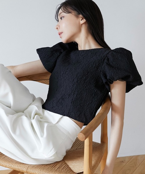 Luan(ルアン)の「【Luan】JACQUARD PUFF BLOUSE/ジャガードパフブラウス(シャツ/ブラウス・レディース・ブラック/ベージュ・FREE)」の13枚目の写真